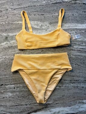 L*SPACE Jess/Desi Ribbed Two-piece Bikini Set | Golden Hour